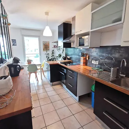 Avec Parking - Le Colibri 南特